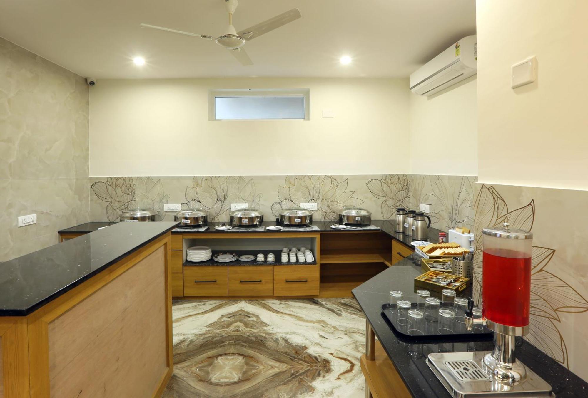 Hotel Sterling Plaza- Bangalore International Airport Dod Jala Екстер'єр фото
