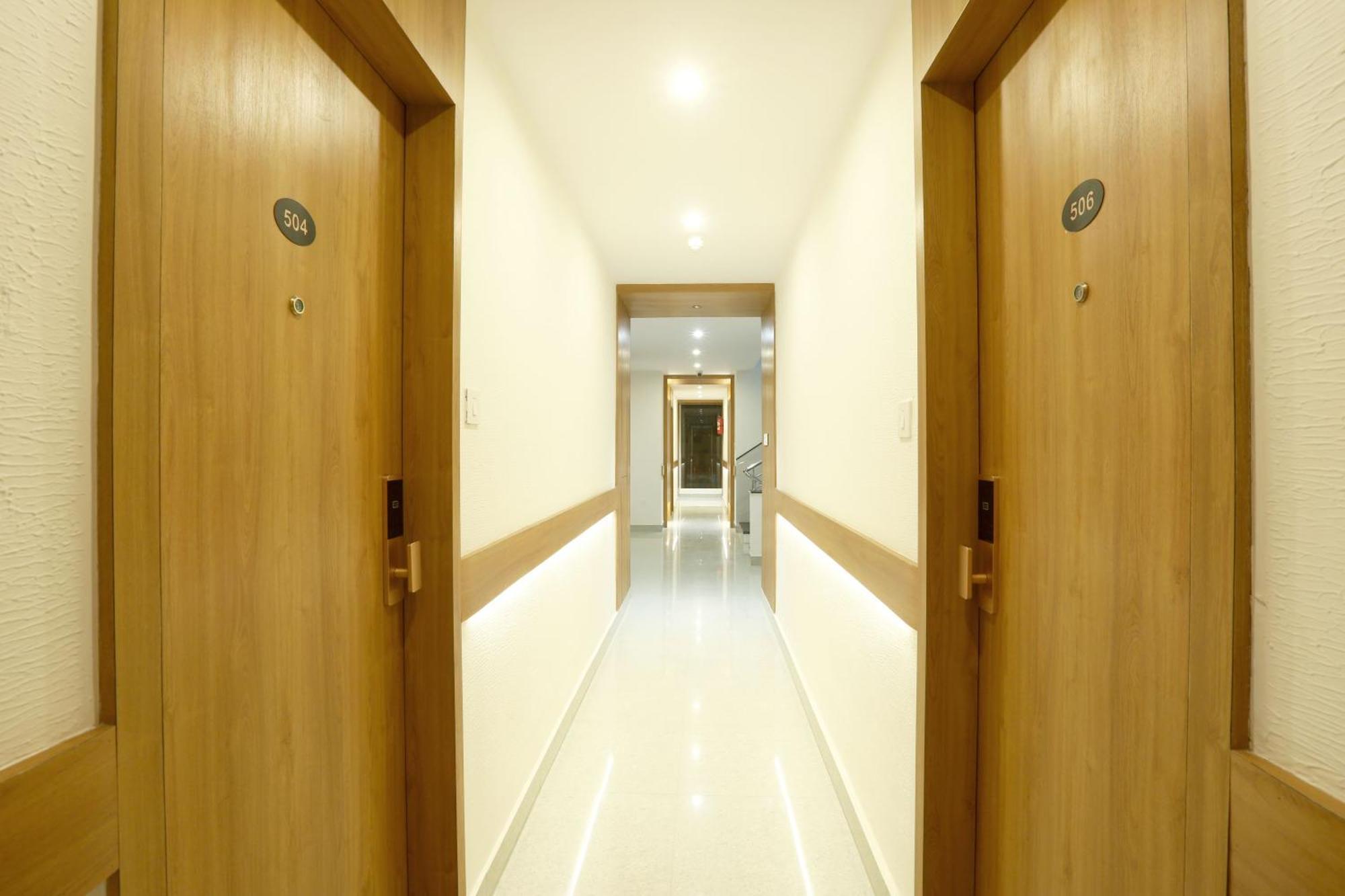 Hotel Sterling Plaza- Bangalore International Airport Dod Jala Екстер'єр фото