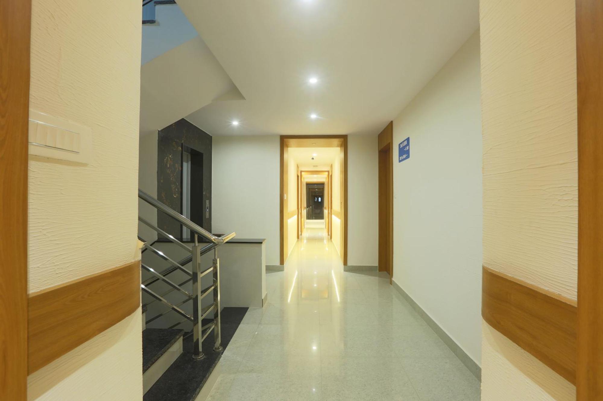 Hotel Sterling Plaza- Bangalore International Airport Dod Jala Екстер'єр фото
