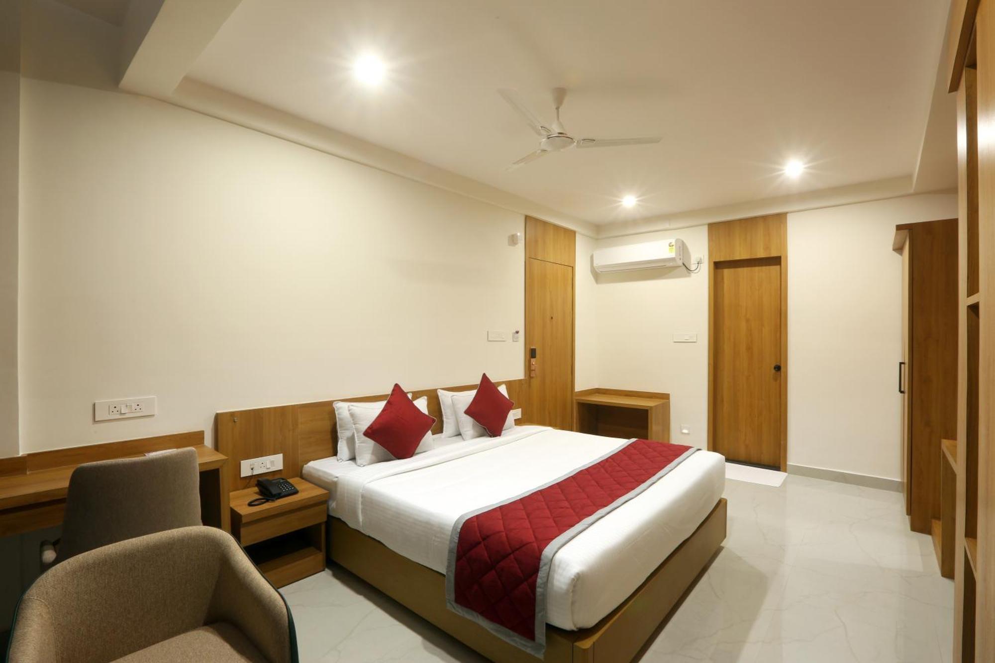 Hotel Sterling Plaza- Bangalore International Airport Dod Jala Екстер'єр фото